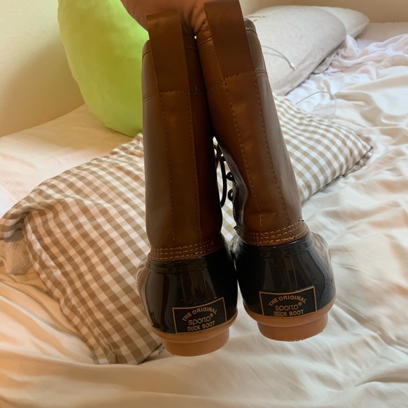 Leather Duck Boots - Picture 4 of 6